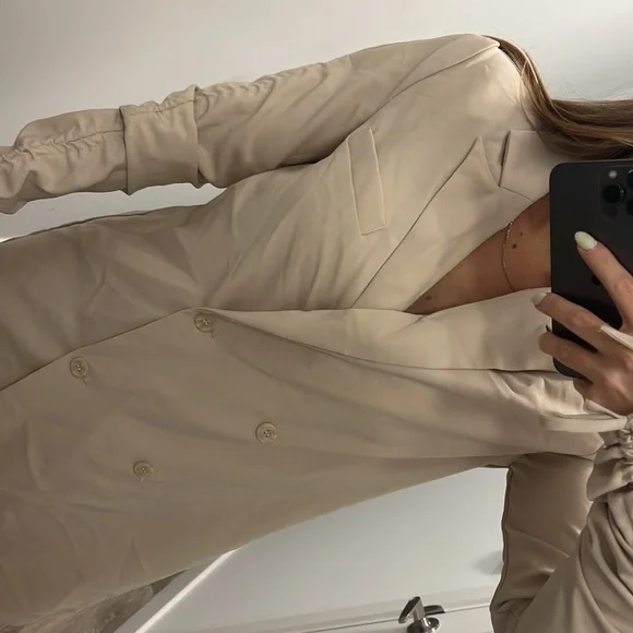 New with tags pretty little thing blazer dress - Picture 4 of 5